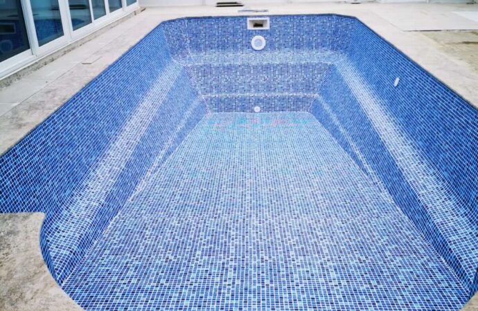 Diamond Brite Installation-SoFlo Pool Decks and Pavers of Palm Beach Gardens