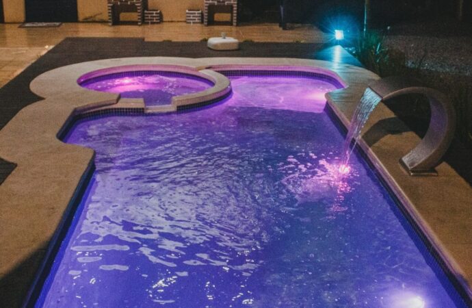 Pool Lighting-SoFlo Pool Decks and Pavers of Palm Beach Gardens