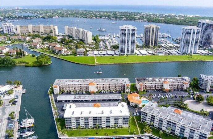 Frenchman’s Yacht Club, SoFlo Pool Decks and Pavers of Palm Beach Gardens