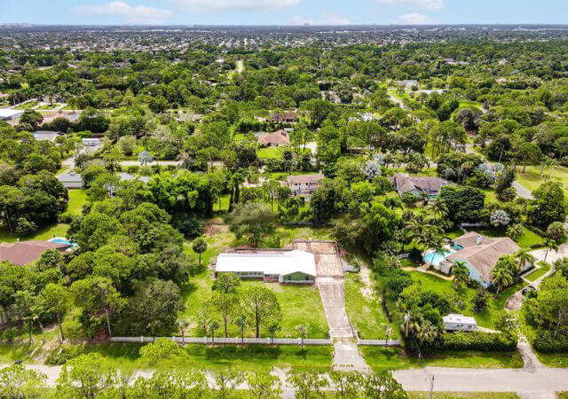 Palm Beach Country Estates, SoFlo Pool Decks and Pavers of Palm Beach Gardens